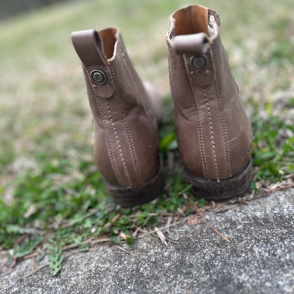 Olu Kai boots - Picture 2 of 5
